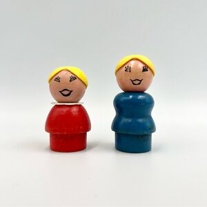 Vintage Fisher Price Little People All Wood Blonde Girls Red & Blue Outfits Lot